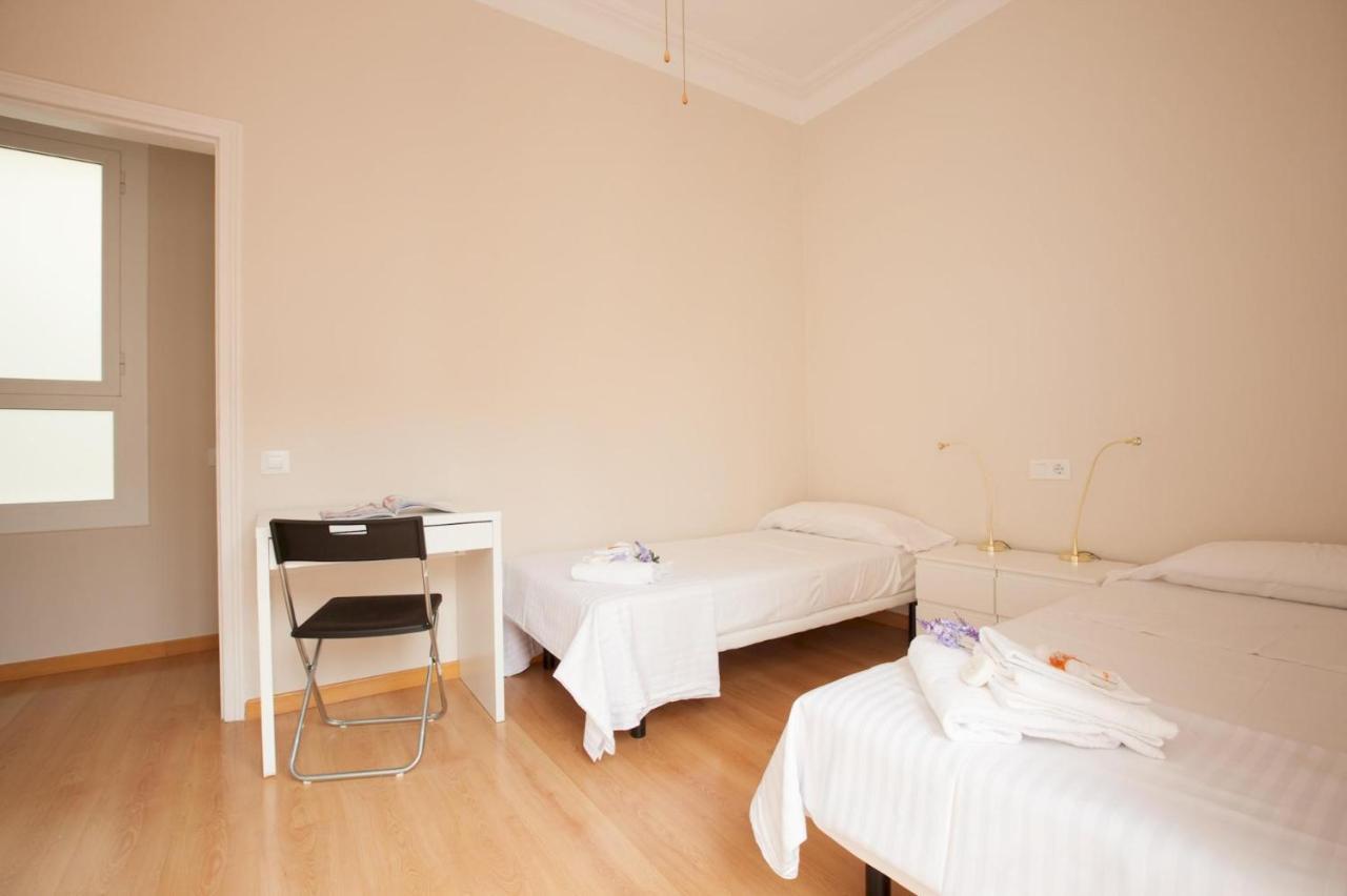 For Families And Staff Groups For 7 People Appartement Barcelone